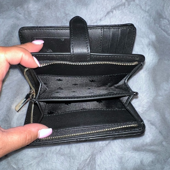 Kate Spade Black quilted wallet - Picture 4 of 4